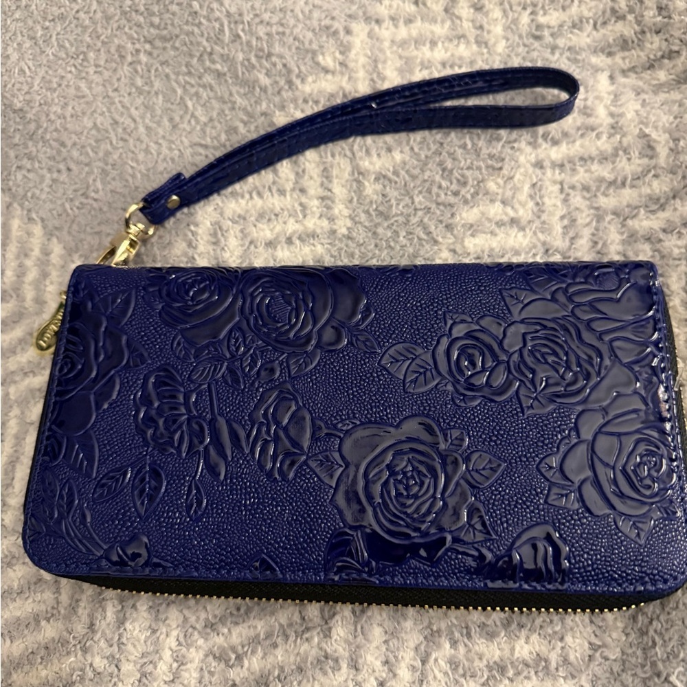 Elegant Blue Floral Embossed Women's Clutch Wallet
